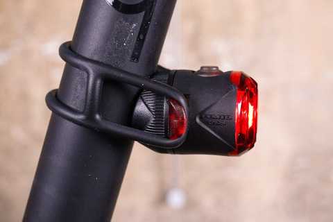 Lezyne sales femto rear