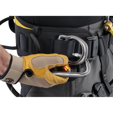 Страхувальна система Petzl ASTRO&reg; International Version Black/Yellow 70-93cm, black/yellow, 1, Повна обв'язка, Універсальні, Промислові системи, Київ, Харків, Одеса, Днiпро, Запоріжжя, Львів, Кривий Ріг, Вінниця, Полтава, Чернігів, Черкаси, Суми, Хмельницький, Чернівці, Рівне, Франція, Франція