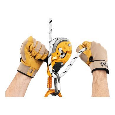 Карабин Petzl Freino Z Triact-Lock, black