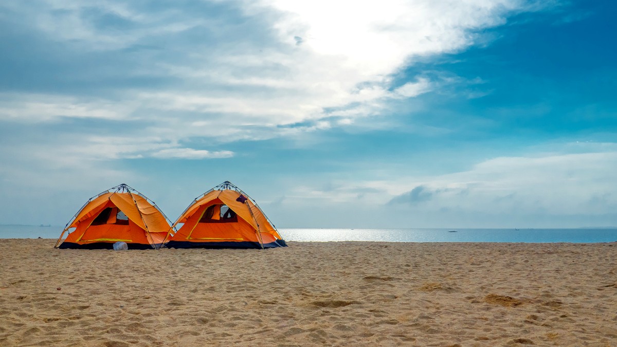 как установить палатку у моря